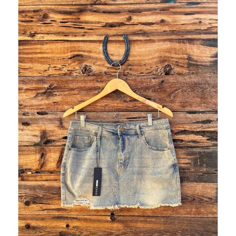 FASHION NOVA | NWT Raven Tinted Denim Mini Skirt XL